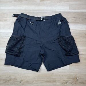 Nike ACG "Snowgrass" Cargo Shorts -Men's Size XL - Black DV9405-010